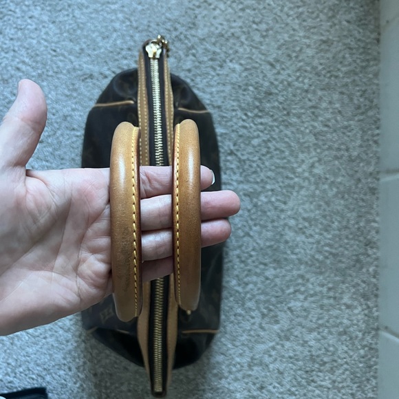 Louis Vuitton Monogram PM Tivoli bag - Picture 11 of 12